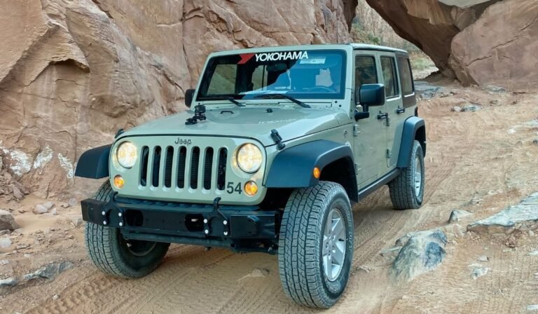 Winch on jeep wrangler stock bumper| Advantages and disadvantages
