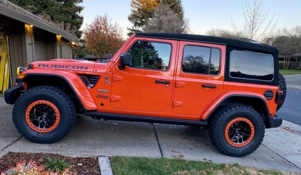 Barricade Roof Rack and Kayak Mount on Jeep Wrangler | Simple steps to ...